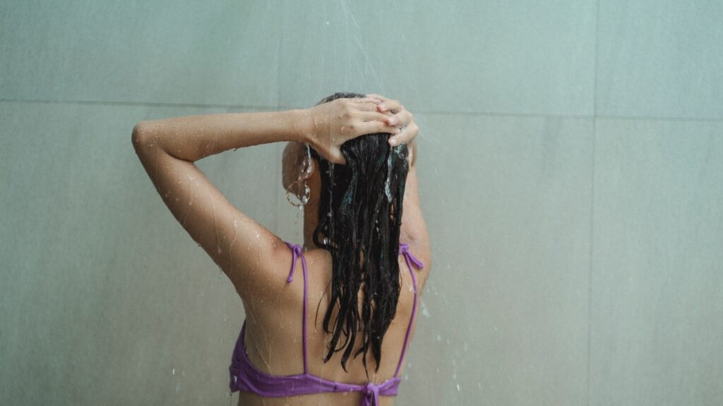 How to wash your hairs properly? expert hair growth tips- a guide to healthy and luscious hair.